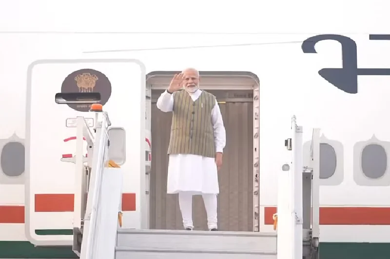 PM Modi leaves