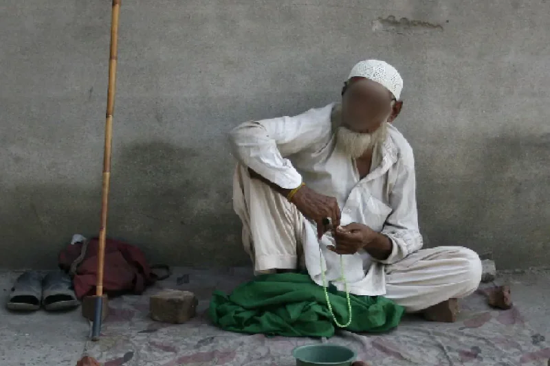 Unbelievable! Beggar