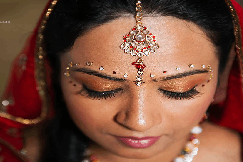 Different Bindis