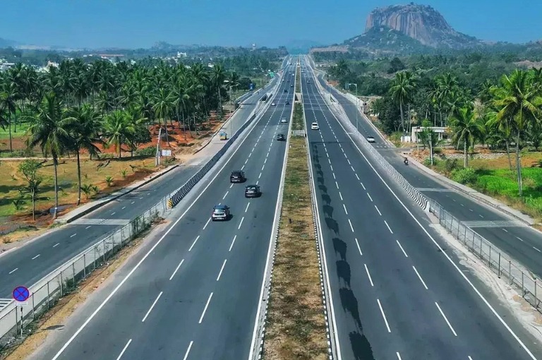 Ban on 2-wheelers, autos on Bengaluru-Mysuru expressway from August 1