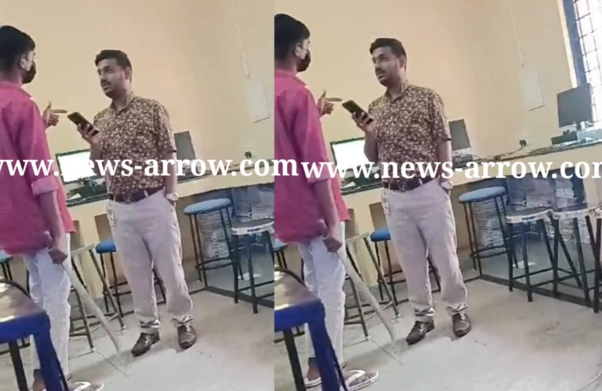 Student's anger for complaining to parents about him - Student shows long to lecturer, video goes viral