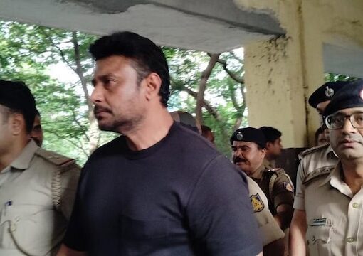 Renukaswamy Murder Case : ದರ್ಶನ್ ವಿಗ್ ತೆಗೆದು ಹೆಡ್ ಶೇವ್ ಮಾಡಿಸಿದ ಜೈಲು ಅಧಿಕಾರಿಗಳು – ಕಾರಣ ಏನು ಗೊತ್ತಾ?