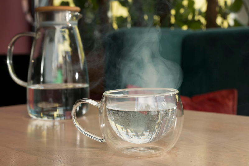 Drinking hot water