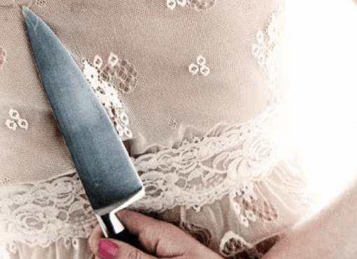 8 ವರ್ಷದ ಲವ್, ಪ್ರಿಯಕರನಿಂದ ಮೋಸ; ಪ್ರೇಮಿಯ ಜನನಾಂಗವನ್ನೇ ಕತ್ತರಿಸಿದ ಯುವತಿ woman chop