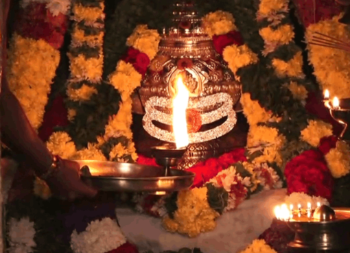 ಇತಿಹಾಸದಲ್ಲೇ 3ನೇ ಬಾರಿಗೆ ಗವಿ ಗಂಗಾಧರೇಶ್ವರ ಸ್ಪರ್ಶಿಸಲು ಬಾರದ ಭಾಸ್ಕರ;  ದೇವಾಲಯದಲ್ಲಿ ಭಕ್ತರಿಗೆ ನಿರಾಸೆ, ಕಾದಿದ್ಯಾ ಗಂಡಾಂತರ? gavi-gangadhareshwara