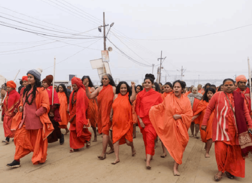 ಮಹಾಕುಂಭ ಸಂಗಮದಲ್ಲಿ ಇಟಲಿ ನಿಯೋಗ ಪವಿತ್ರ ಸ್ನಾನ; ಭಾರತದ ಸಂಸ್ಕೃತಿ, ಸಂಪ್ರದಾಯಕ್ಕೆ ಫಿದಾ mahakumbha